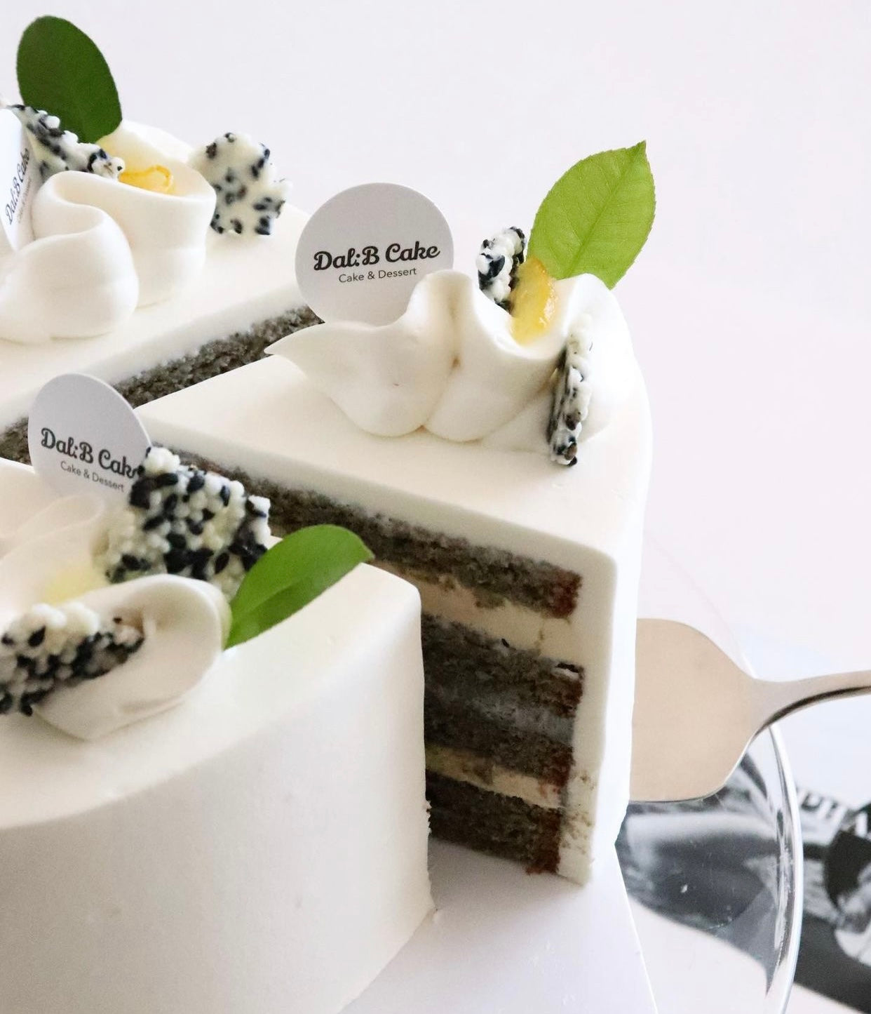 Online Class : Dal B Cake one day class - Coffee Crumble Cake / Yuzu Black Sesame Cake / Peanut Banana Cake