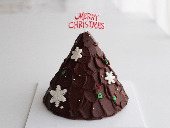 Online Class : Dessert by Moon - Strawberry Chocolate Christmas Tree Cake